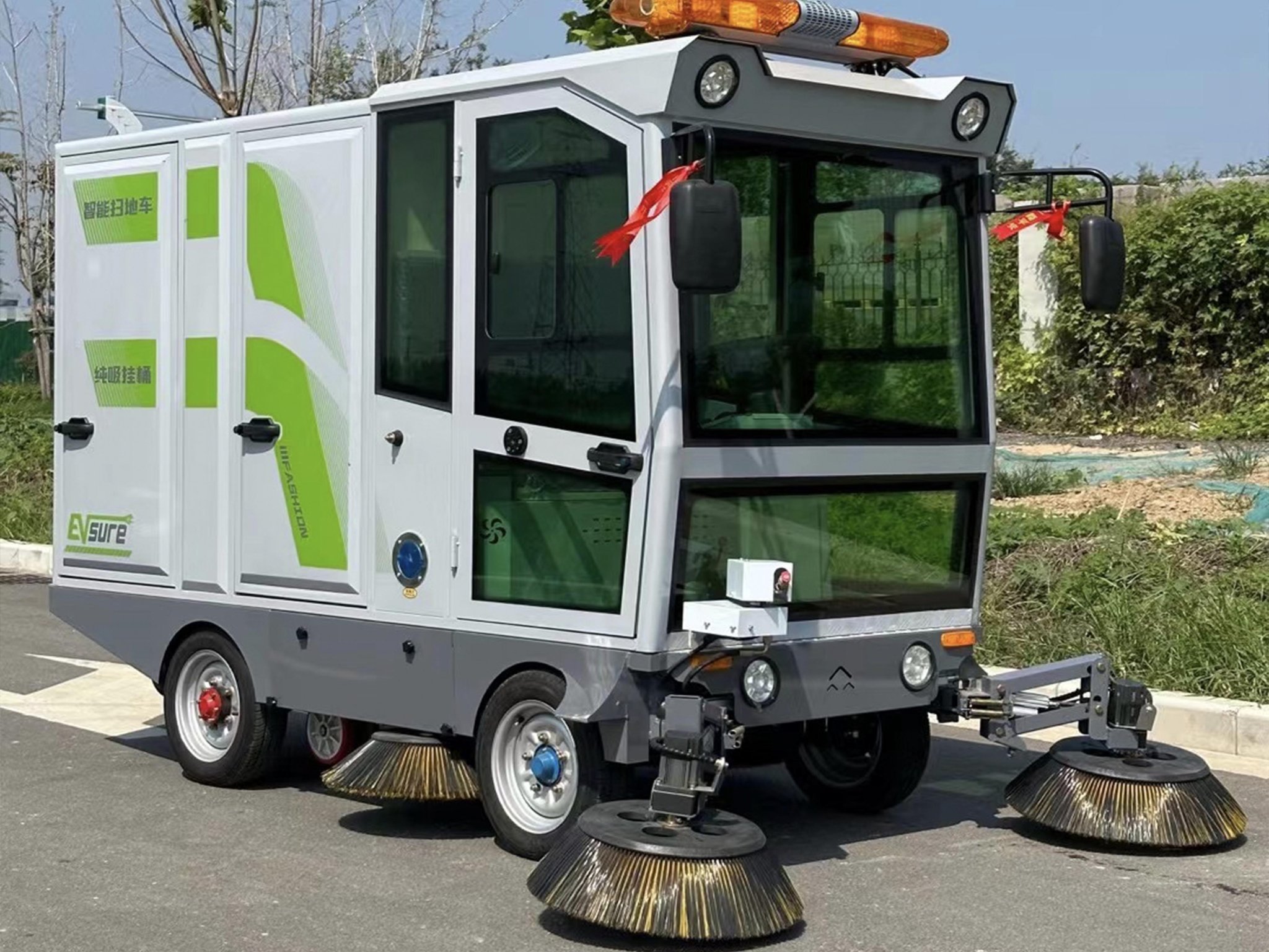 Community Sweeper City clean Sweepers are Essential for Urban Cleanliness - Tanjie Clean